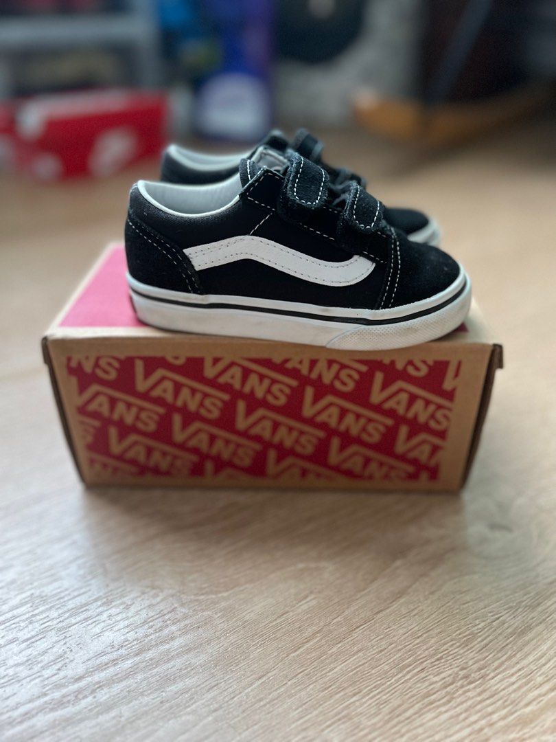 Kids vans size 9 hotsell