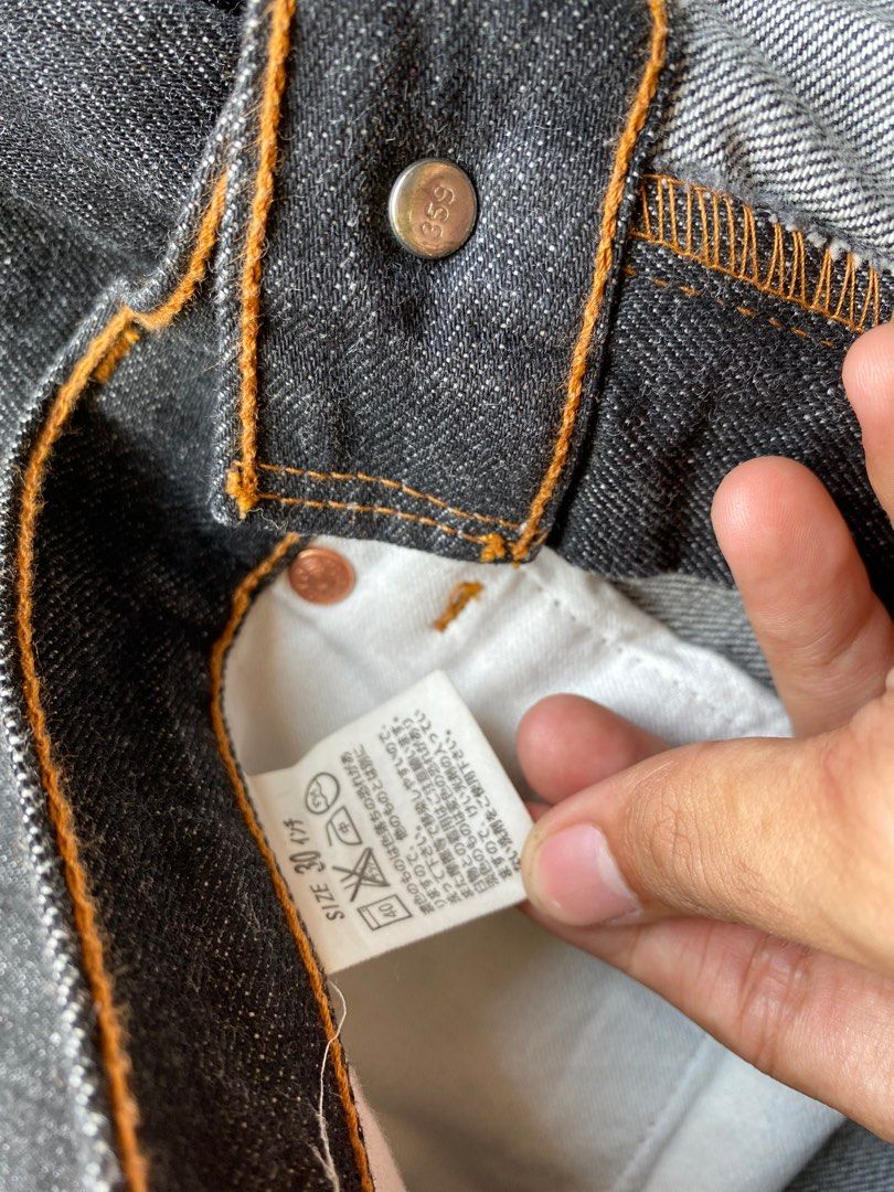 LEVIS 502, Fesyen Pria, Pakaian , Bawahan di Carousell