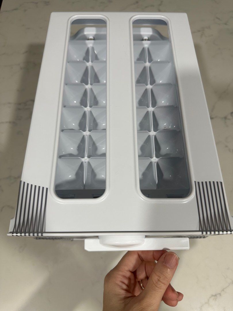 LG Ice Maker Tray, TV & Home Appliances, Kitchen Appliances, Refrigerators & Freezers on Carousell