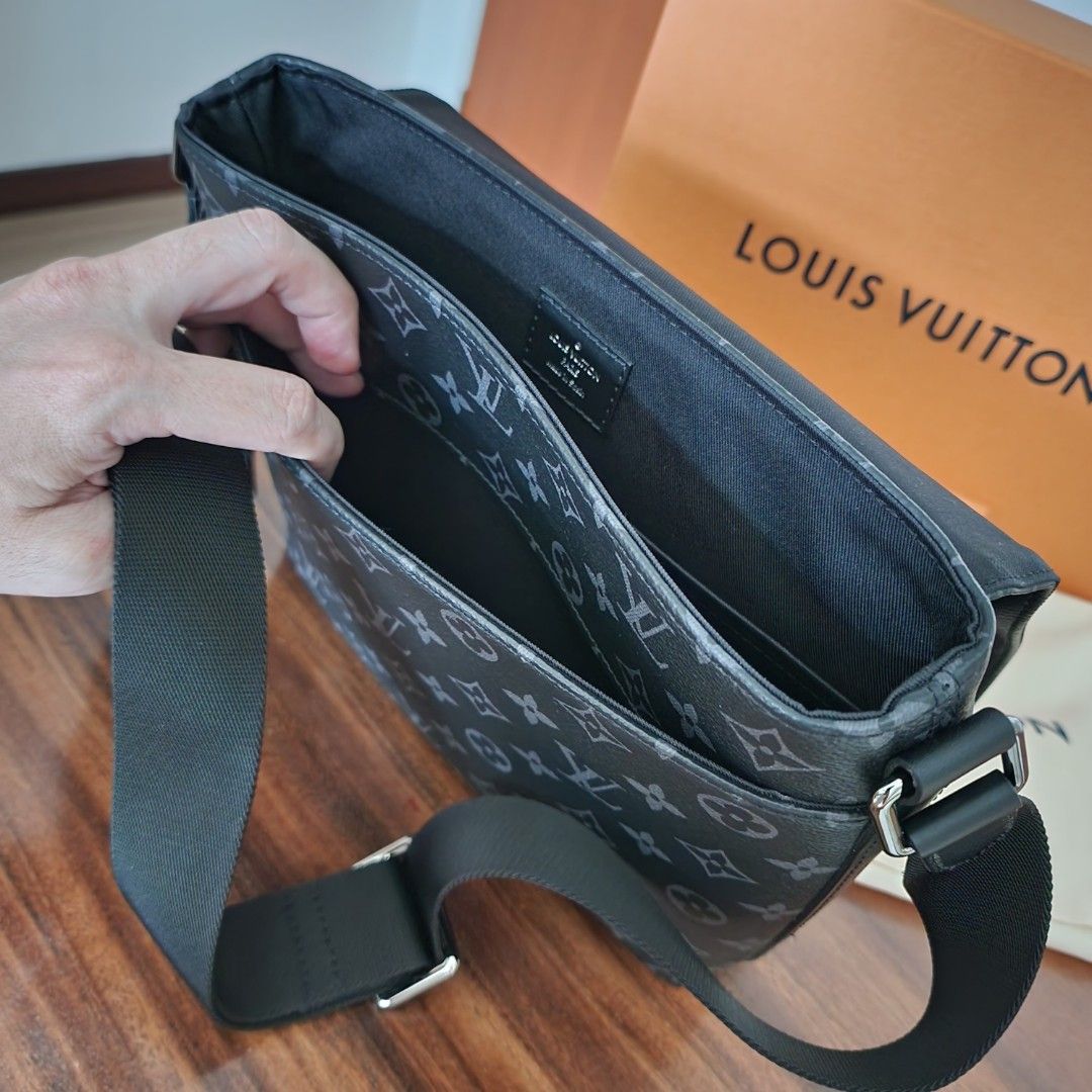 Louis Vuitton Monogram Eclipse District PM Messenger M45272