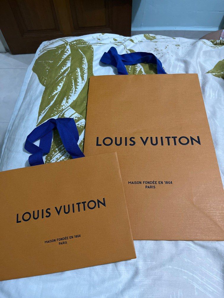 LOUIS VUITTON Paper Shopping Bag 13 x 16 x 6 inches - 10/10 Condition