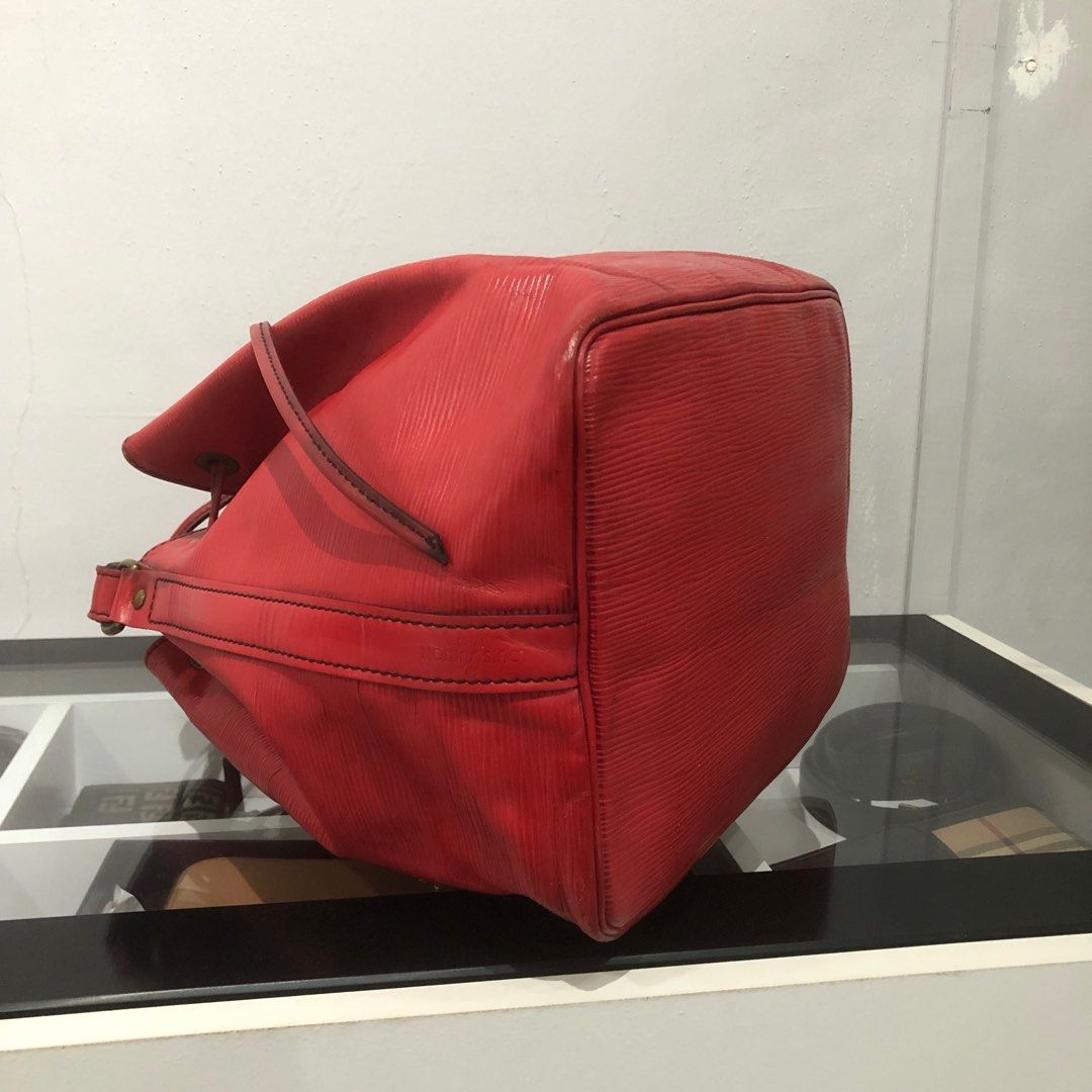 LOUIS VUITTON Shoulder Bag M44107 Petit Noe drawtring Epi Leather Red –