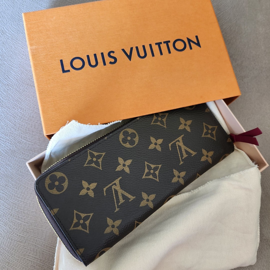 Louis Vuitton Recto Verso Wallet, Luxury, Bags & Wallets on Carousell