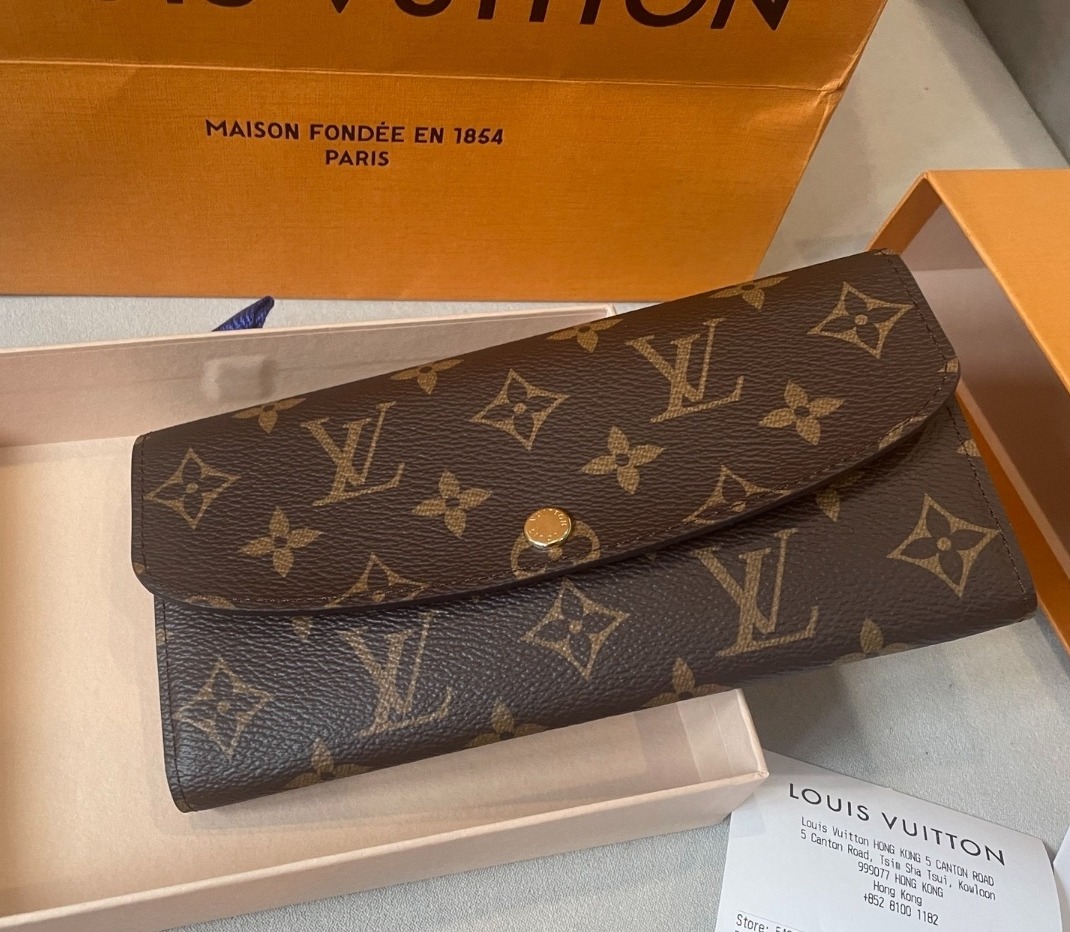 Louis Vuitton Maison 5 Canton Road Tsimshatsui Kowloon Hong Kong