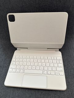 Magic Keyboard for iPad Pro 11-inch (4th generation) and iPad Air (5th generation)