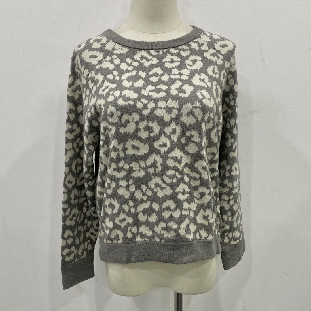 MARC JACOBS GREY WHITE SWEATER 237028711 WE Women s Fashion Tops
