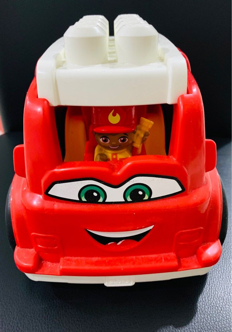 Mega Bloks First Builders Freddy Firetruck