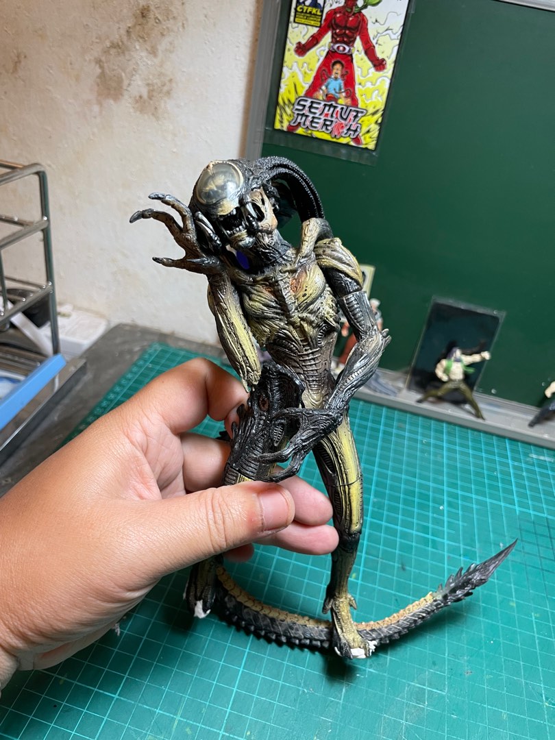 Neca predalien shop