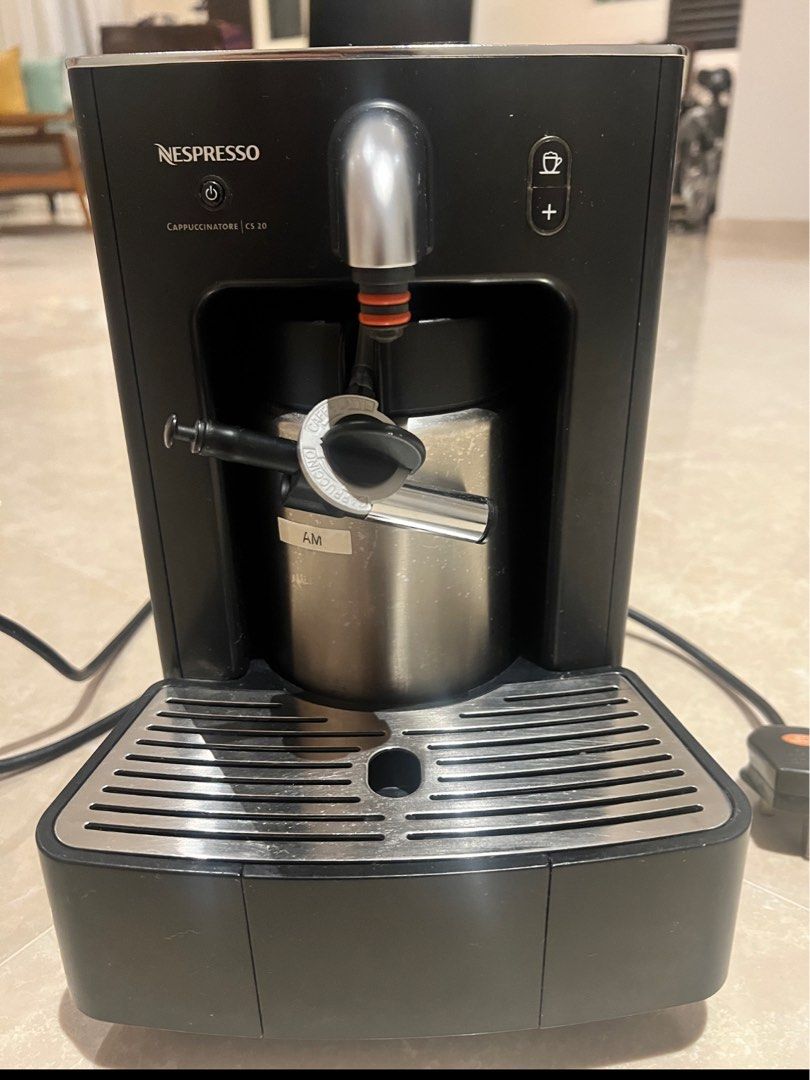 Nespresso Cappuccinatore CS20 Pro Machine