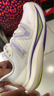 New Balance Rebel V3