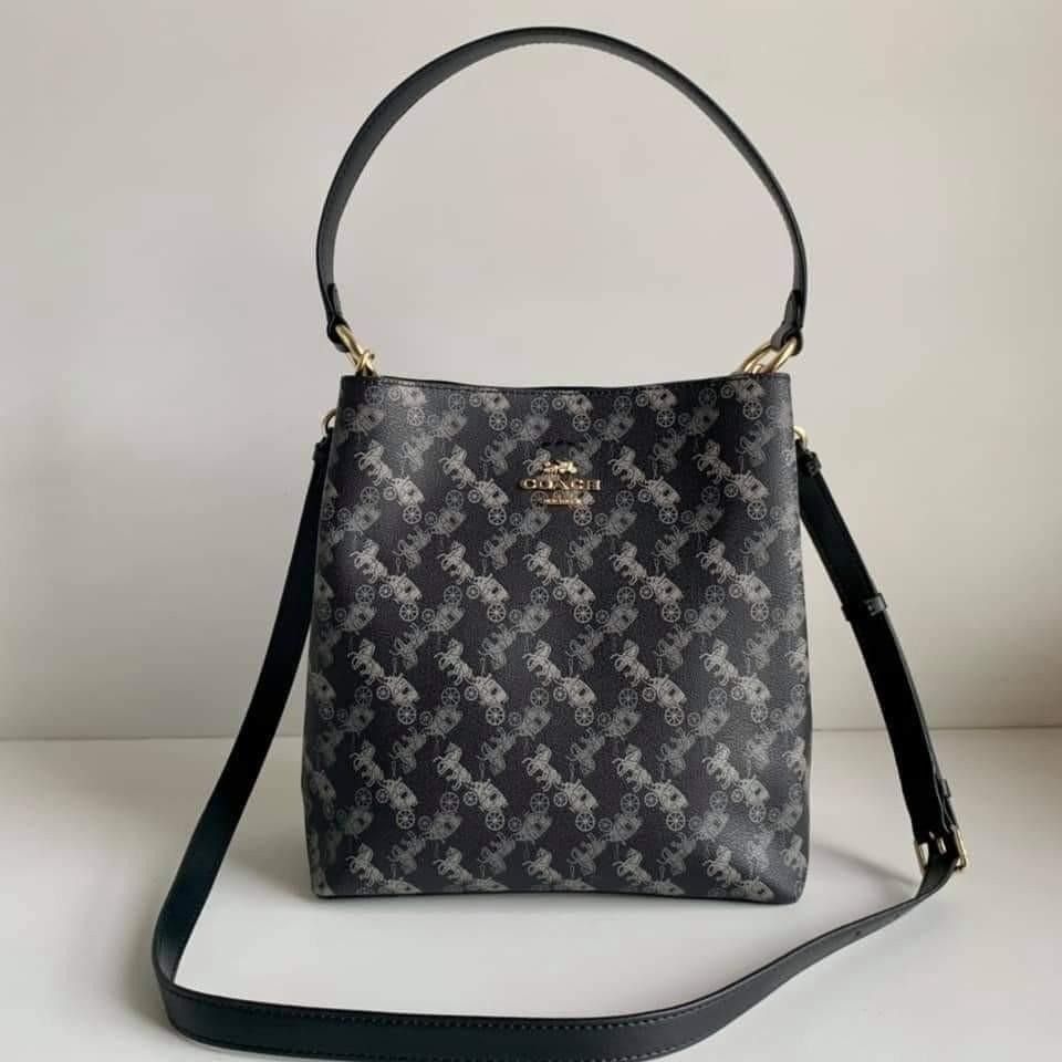 Town bucket bag with horse and carriage print hotsell