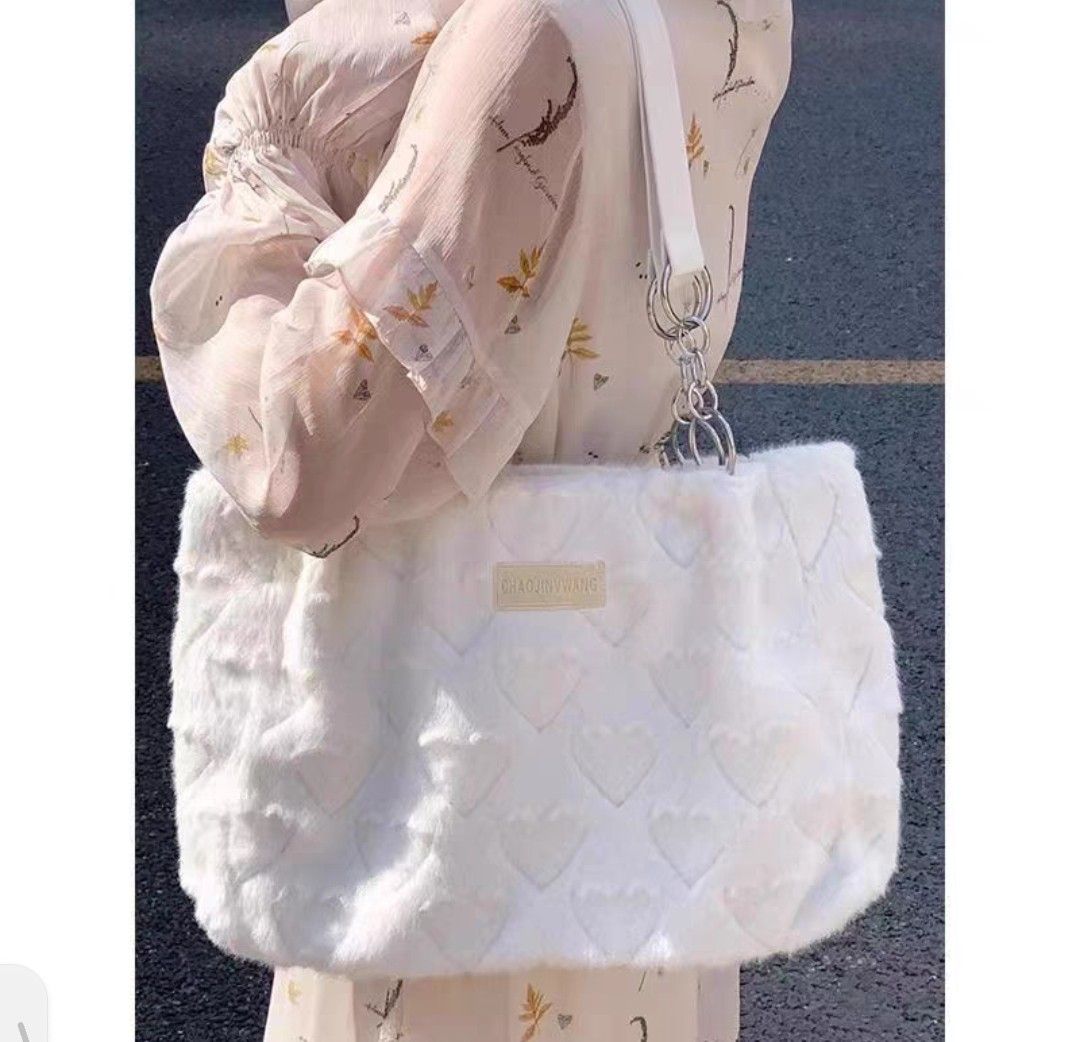 very cute white bag Women s Fashion Bags Wallets Shoulder