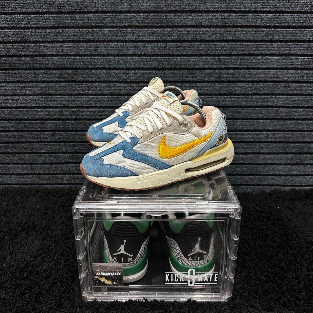 Nike Air Max Dawn (Category: Sneakers) located in Davao. Submitted by connected082 (Listing ID 1255834429, Image 1). Description: Size 9.5us / 27.5cm Excellent condition .