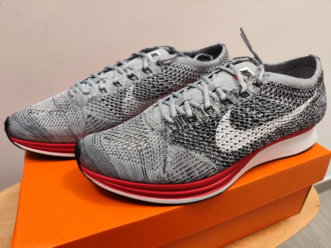 Flyknit racer no top parking