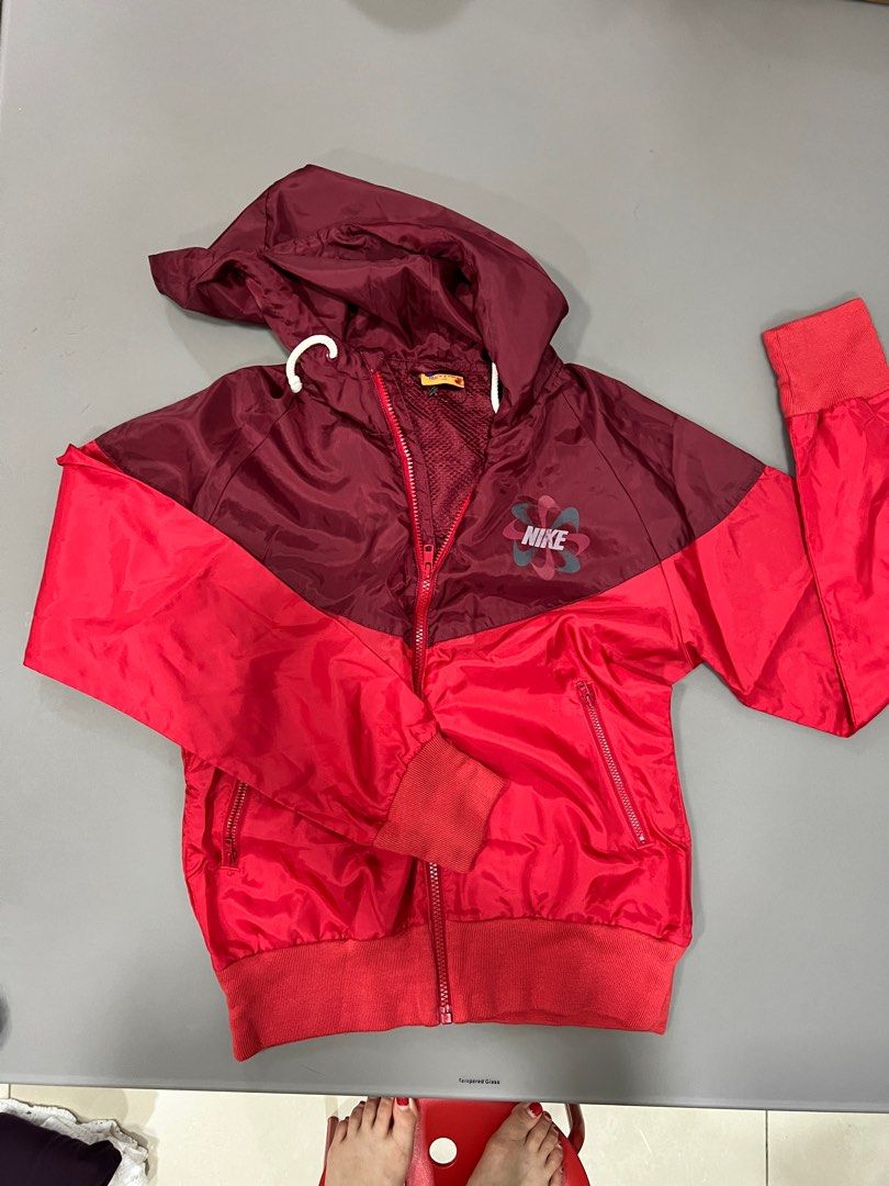 Maroon nike outlet windbreaker womens