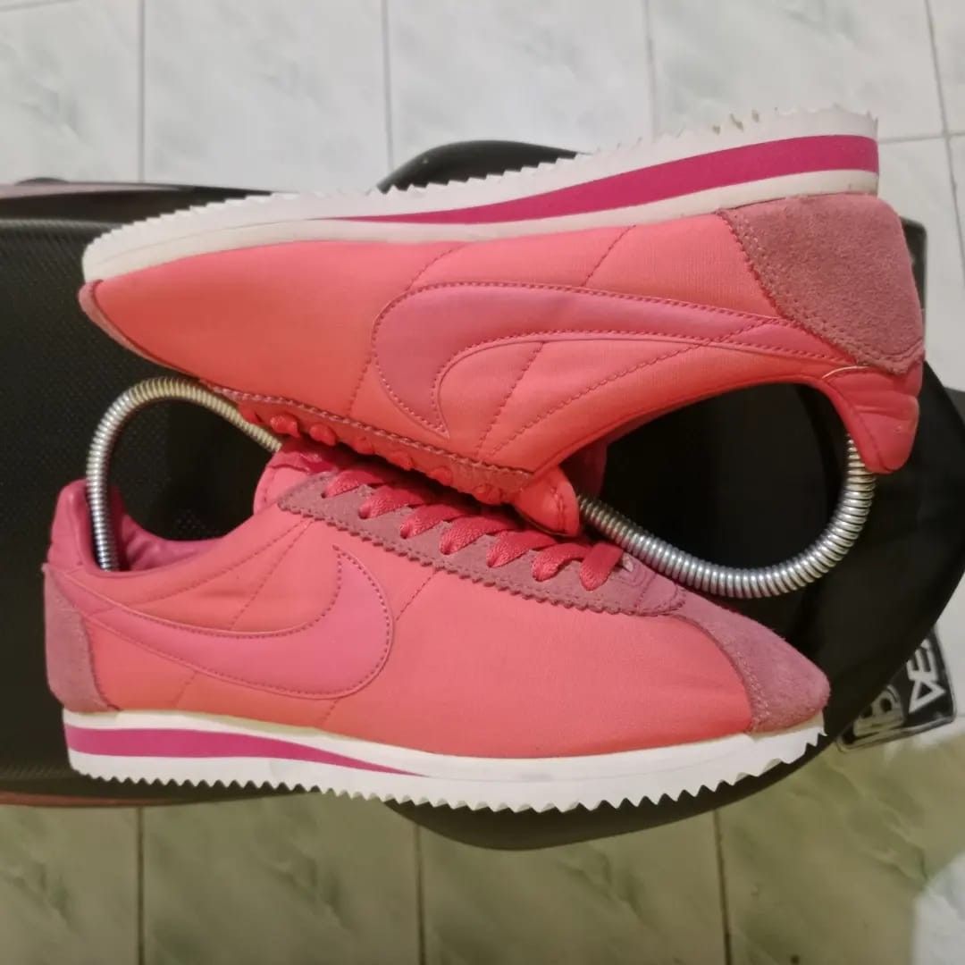 wmns classic cortez nylon