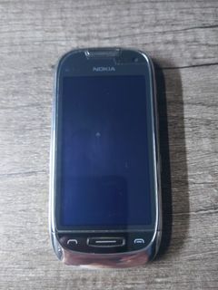 NOKIA C7-00