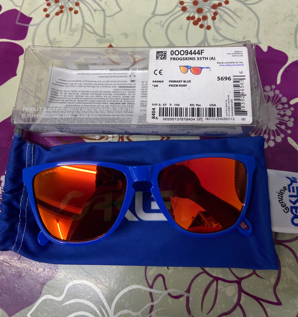 Oakley frogskin 35th anniversary, Men's Fashion, Watches & Accessories