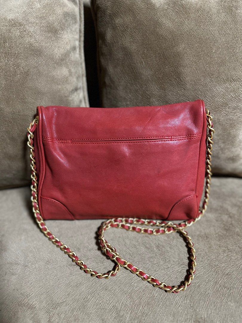 Original Jill Stuart Sling bag (Category: Luxury Bags & Wallets) located in Naga. Submitted by bag.net (Listing ID 1255817608, Image 3). Description: Guaranteed original 💯 Jill Stuart Cross-body bag In good condition (stunning in actual)😍 Material: Genuine leather size: small size.