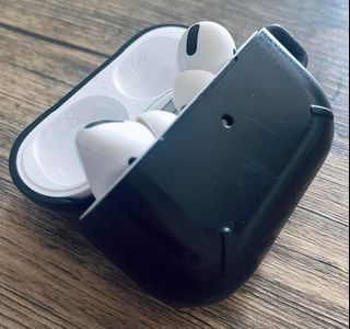 ORIGINAL RINGKE AirPods Pro layered case with carabiner