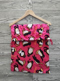 Pingu Print Pattern Laundry Bag