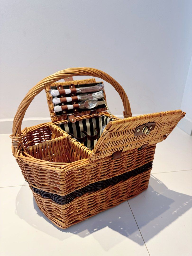 Pinic rattan basket with wine bottle holder, Furniture & Home Living ...