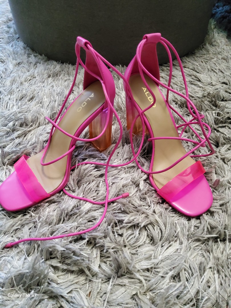 Pink Heels, Women's Fashion, Footwear, Heels on Carousell