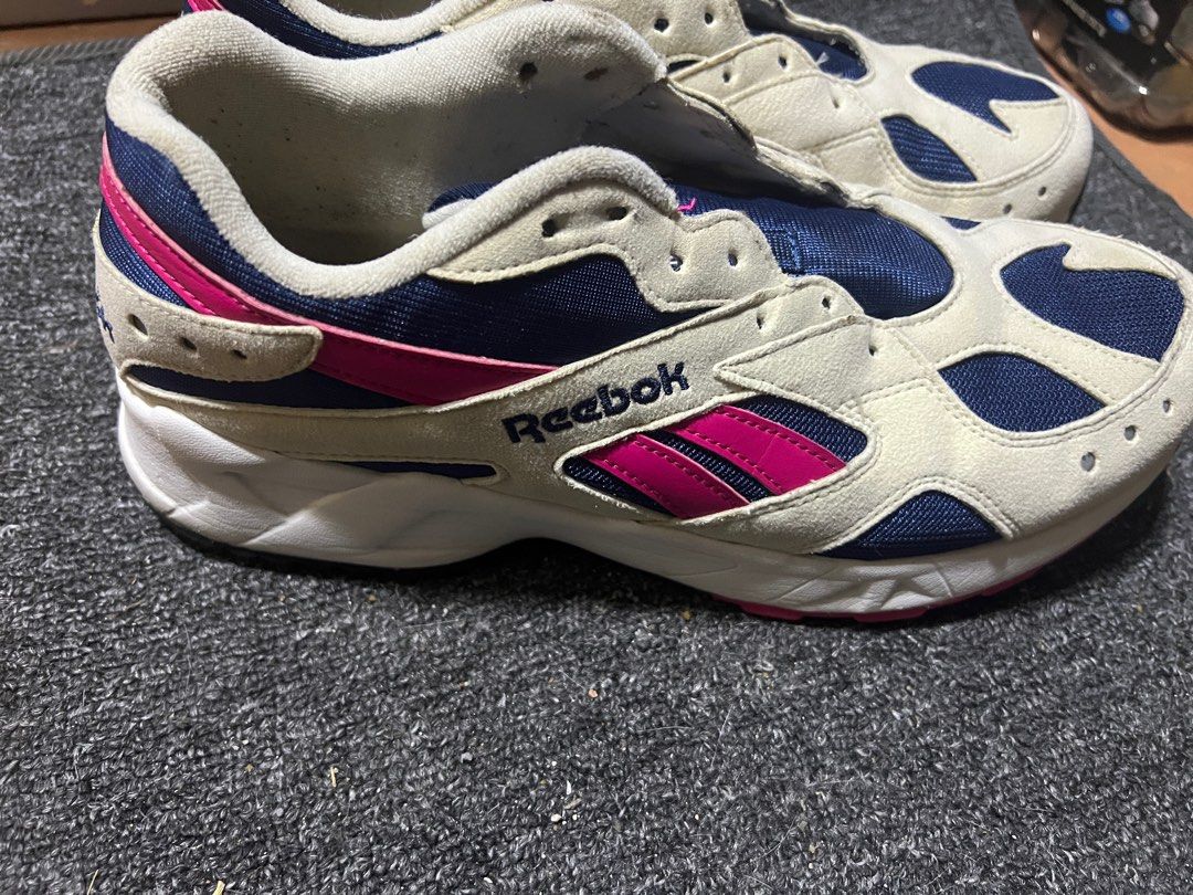 Reebok Classic Aztrek Size 10 US (Category: Sneakers) located in Manila. Submitted by pttchps (Listing ID 1255853915, Image 3). Description: Reebok Classic Aztrek Size 10 US With box RFS: Decluttering.