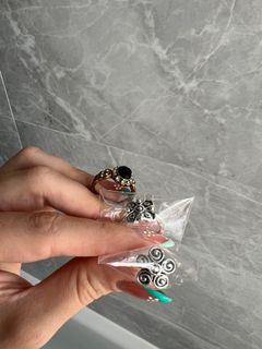 （分類：）位於 。 由 elisabetta268 提交（商品編號 1255840887，圖片 1）。簡介： 。