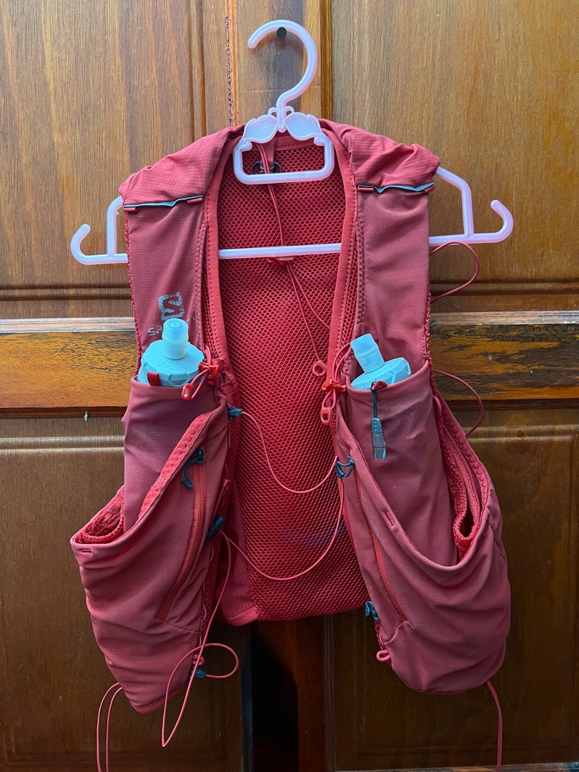 Salomon Hydration Pack, Sports Equipment, Hiking & Camping on Carousell