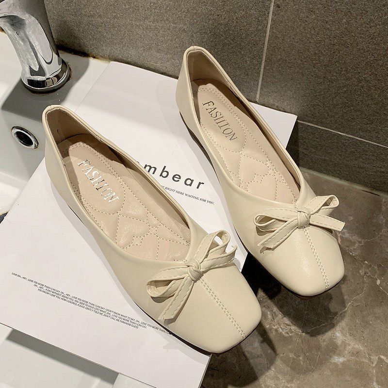 Sandal Flat Shoes Women s Fashion Footwear Flats on Carousell