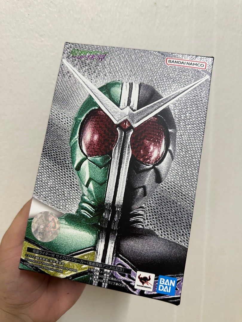 SHF s.h.figuarts Shinkocchou Seihou Kamen Rider W Double Cyclone Joker Fuuto Tantei (Category: Toy Figures) located in Singapore. Submitted by vxnnn (Listing ID 1255865689, Image 1). Description: .