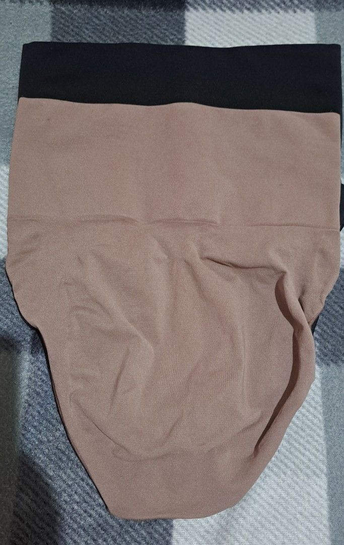 SKIMS Core Control Brief, Women's Fashion, Undergarments & Loungewear