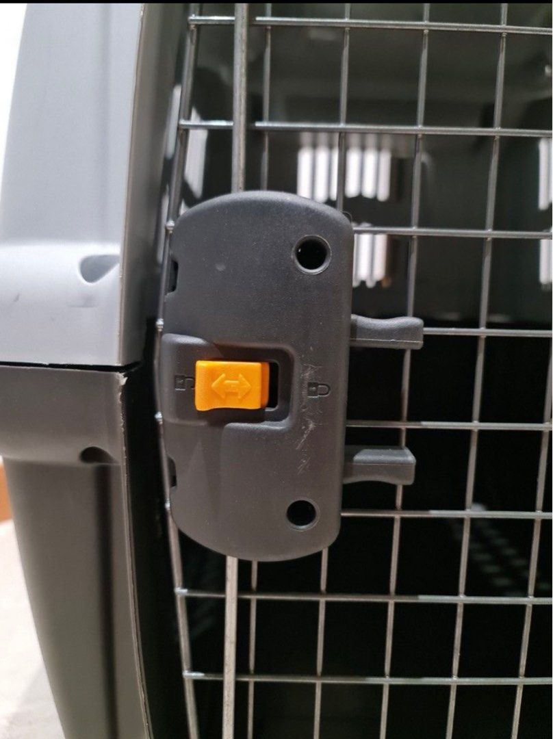 Skudo 5 dog crate, Pet Supplies, Homes & Other Pet Accessories on Carousell