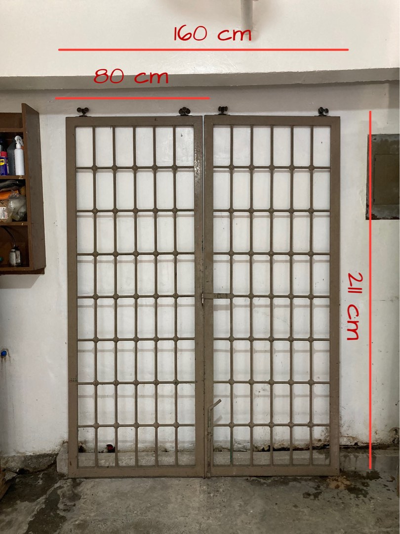 Heavy Duty Dual Metal Sliding Door/ Gate, Furniture & Home Living
