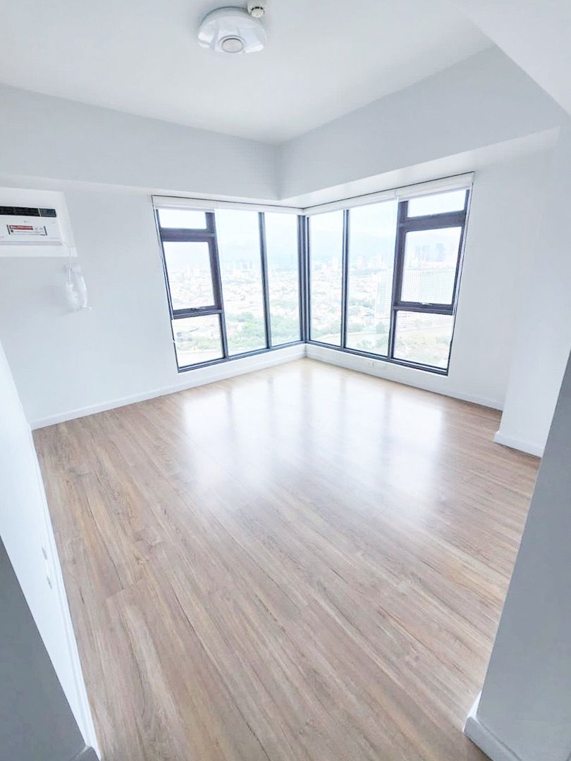 Solstice Tower| 2 bedroom with 1 parking | Circuit, Makati City ...
