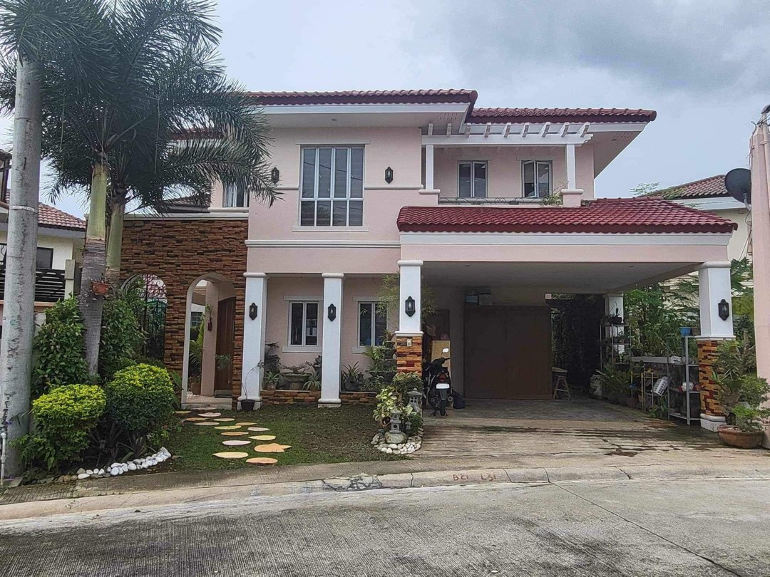 south forbes house for sale near calax and nuvali, Property, For Sale