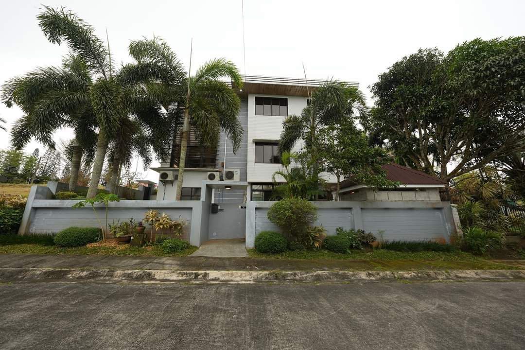 southridge estate house for sale at tagaytay, Property, For Sale, House