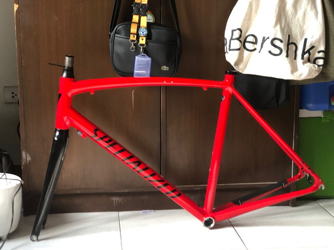 Specialized Allez E5 2017 Size 56 Sports Equipment Bicycles