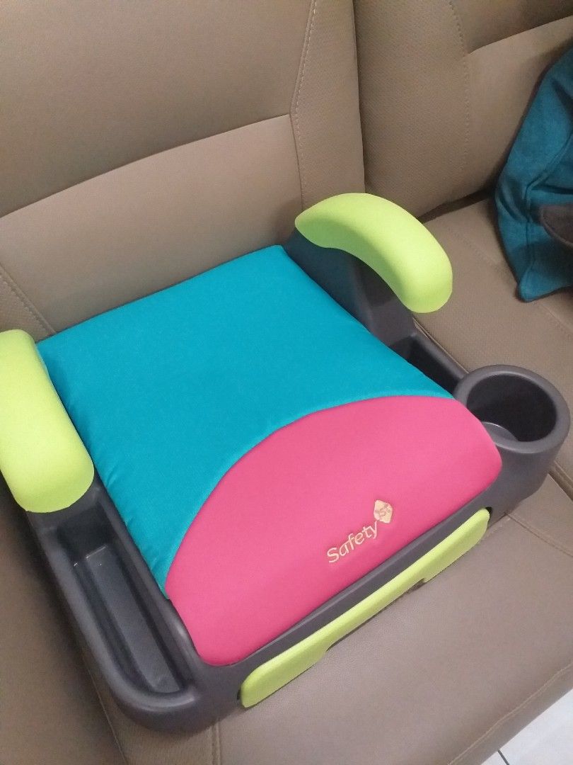 Store and go booster seat online