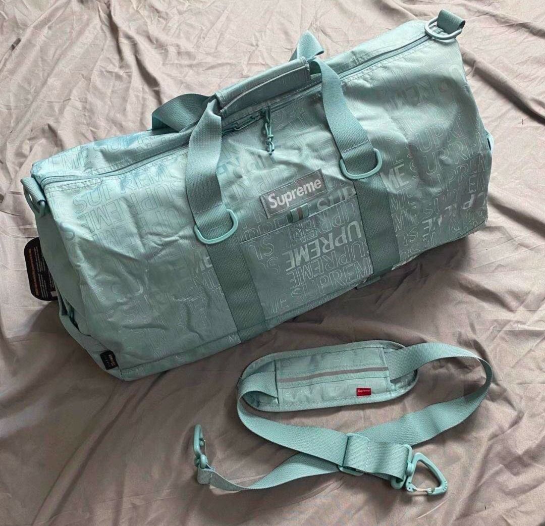 ⭐正貨！Supreme 19SS 暗紋全新防水戶外健身包旅行包Gym bag 36L, 名牌