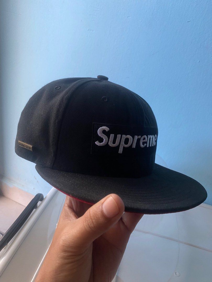 SUPREME BOX LOGO NEW ERA 7 1/4 GORETEX CAP, Men's Fashion, Watches