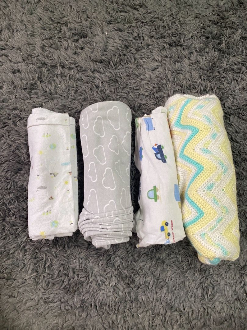 Swaddle me and Carter’s receiving blanket bundle (Category: Other Baby Bathing & Changing Needs) located in Cavite. Submitted by preloved_mommyandkidsph (Listing ID 1255858399, Image 1). Description: Comes with total of 4 swaddle Cloud design Vehicles Crouchet yellow, white and blue pattern Whale and trees pattern All bought Australia Dm to inquire can arrange courier via j&t.