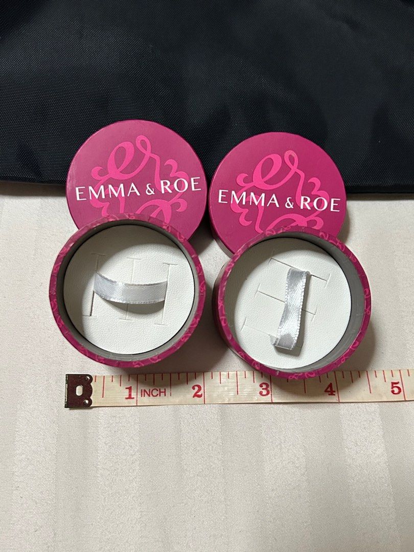 Sweet lovely pink EMMA ROE mini charm round box for storing