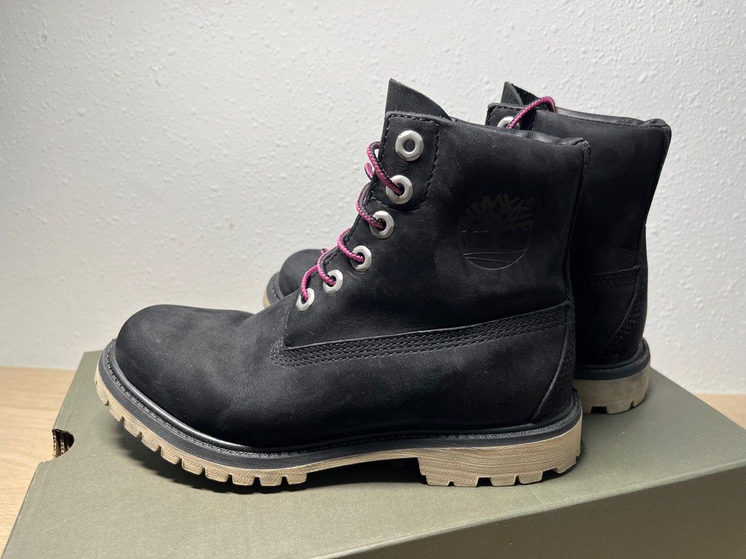 Red cheap bottom timberlands