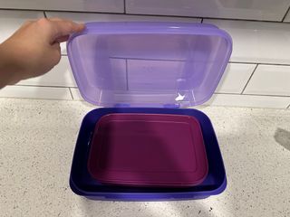 LELONG - Tupperware Season-Serve Container 1.2L, Furniture & Home Living,  Kitchenware & Tableware, Other Kitchenware & Tableware on Carousell