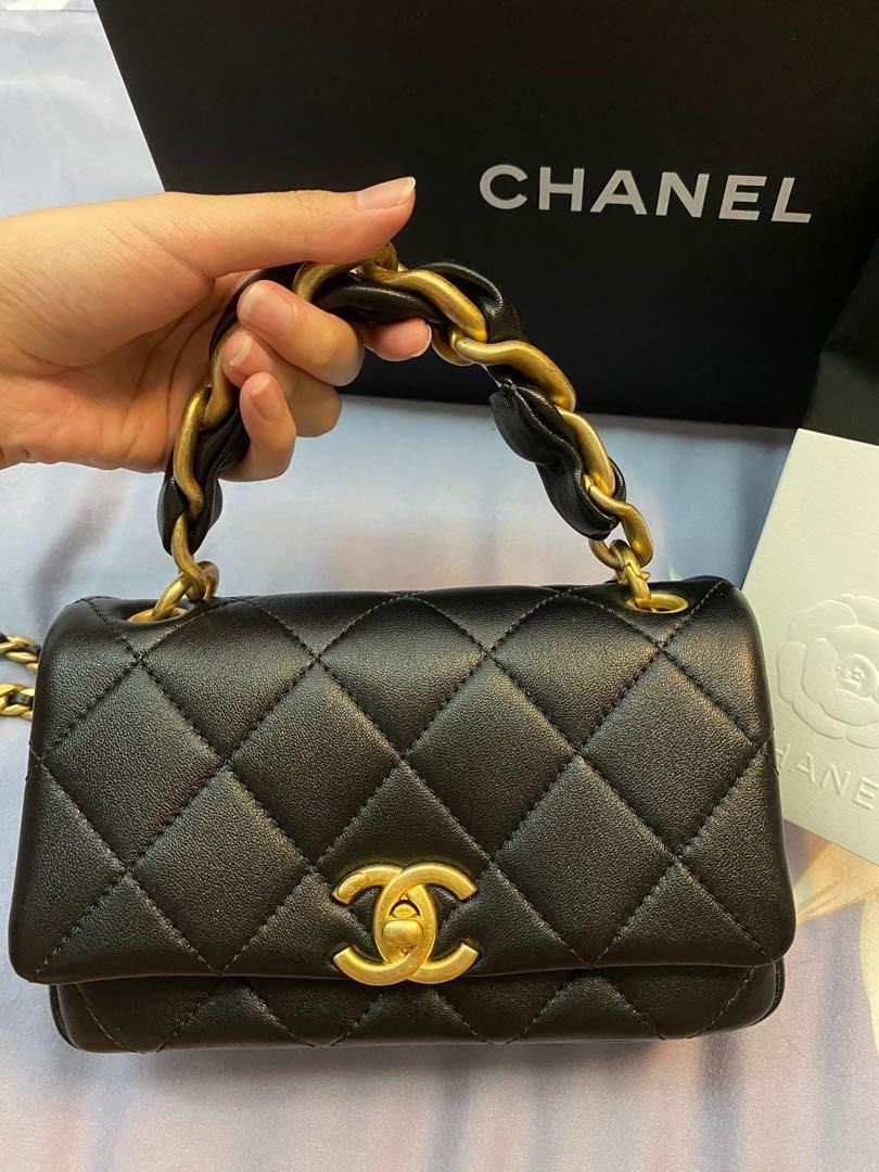 Medium Coco Handle Bag Navy & Black Colour in Caviar Calfskin with Lizard  embossed Calfskin handle. Chanel. 2018 - 2019. | Handbags and Accessories  Online | Ecommerce Retail | Sotheby's