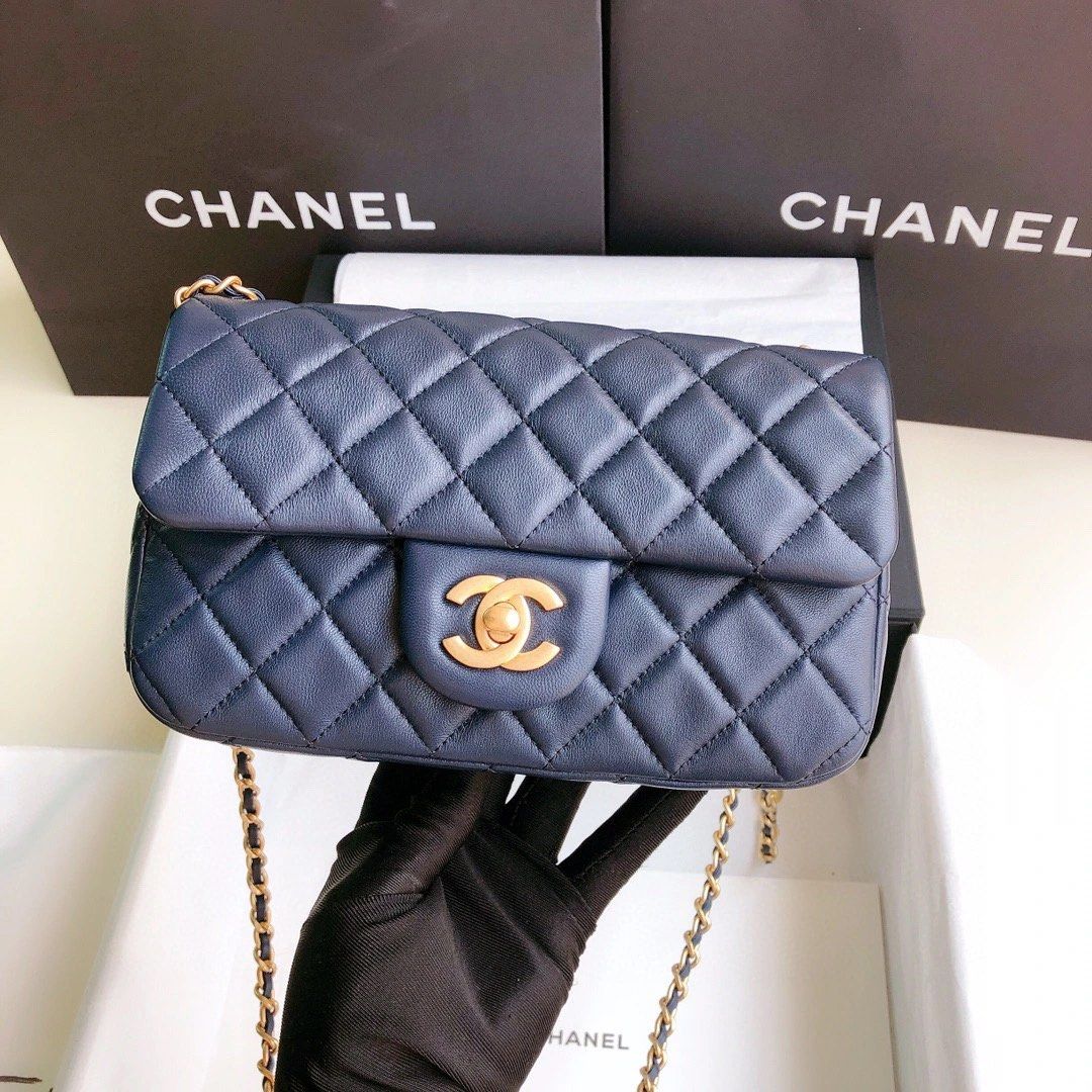 URGENT SALE!!! Authentic Chanel Mini Rectangle Pearl Crush Flap Bag GHW