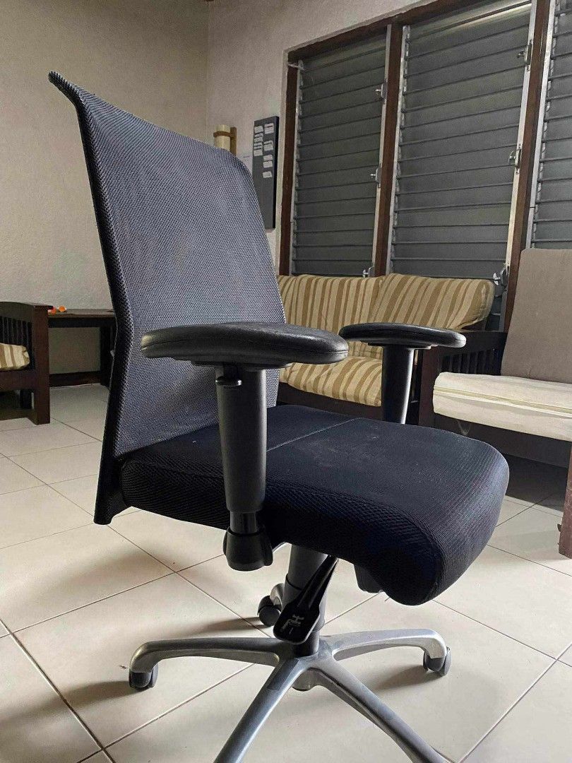 Used hotsell swivel chairs