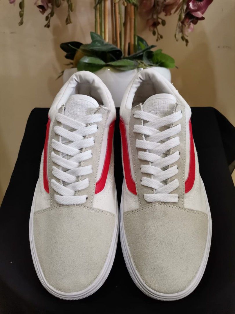 Harga vans old skool on sale white
